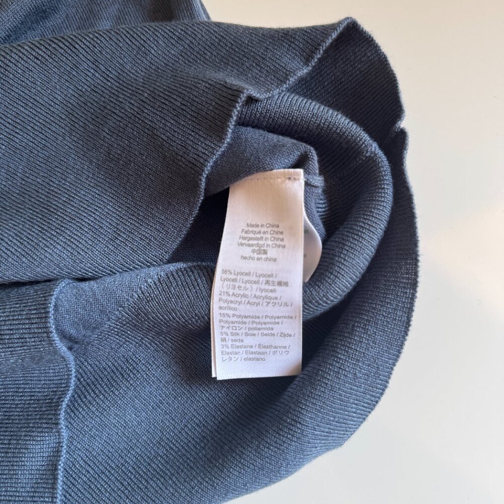 NWT J. Crew Lightweight Turtleneck Sweater Size Small Indigo - Picture 5 of 6